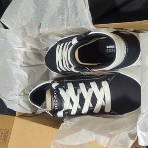 Skechers Heritage Street Cleat-bring it back sneaker size 9 black.